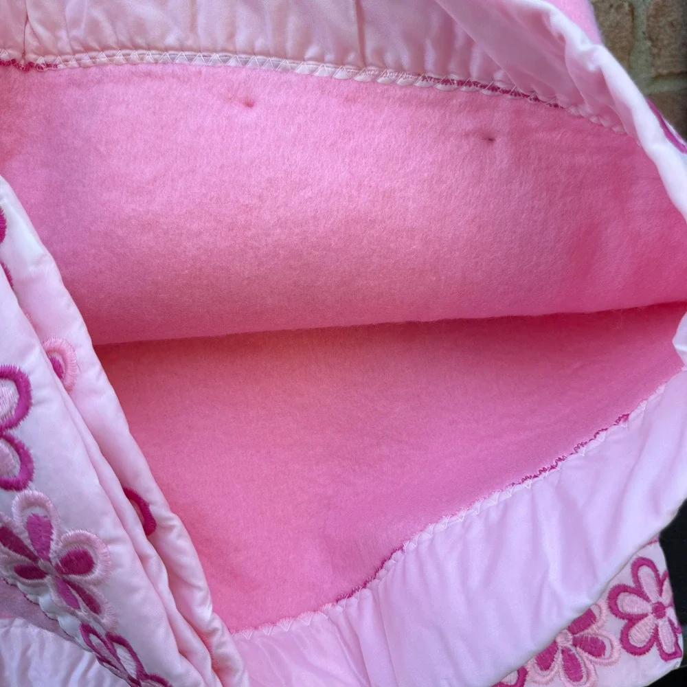 VTG Beacon Rosetta Pink Blanket Twin Full Floral Satin Trim Needlewoven NOS USA
